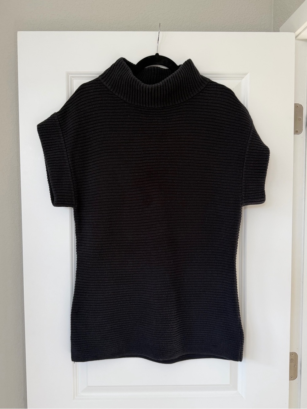 Ann Taylor Short-Sleeve Turtleneck Sweater